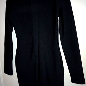 Black Slim Fitting Black Dress / Back Zipper
